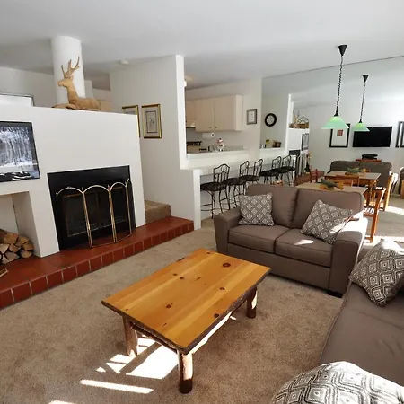 Cozy 1 Bedroom East Vail Condo #2C. Shuttle, Hot Tub, And Market On Site.